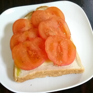 朝食やランチに◎ カプレーゼトースト